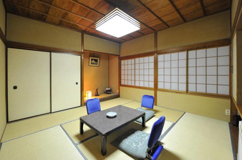 Nakayasu Ryokan Kanazawa Exterior foto